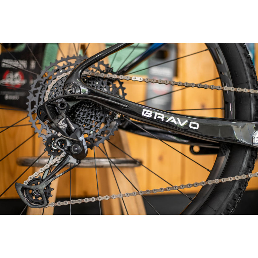 Bravo 5.1 Black/Blue Bravo 5.1 Black/Blue