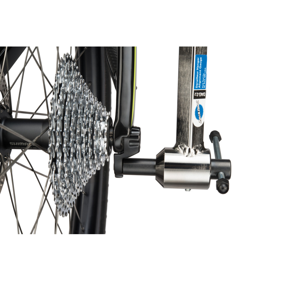 DERAILLEUR HANGER ALIGNMENT GAUGE DERAILLEUR HANGER ALIGNMENT GAUGE